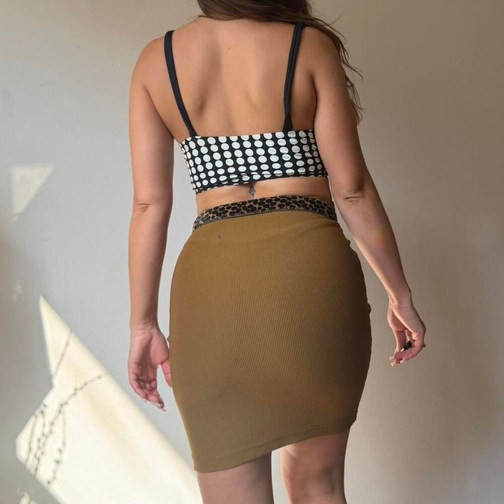 American Apparel Ribbed Mini Skirt - Picture 7 of 8